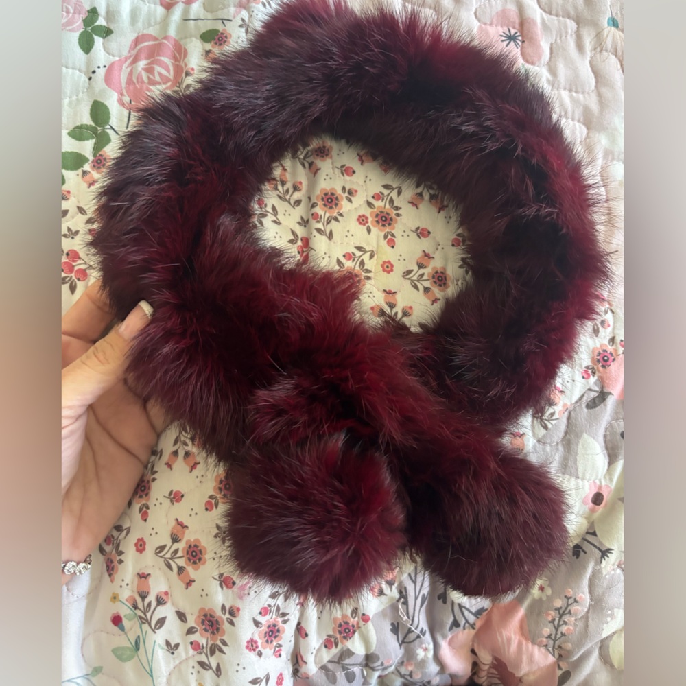 SALE!!!Elegant Burgundy Faux Fur Scarf